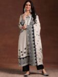 79350eee-b778-4ed5-a551-b60d9fe68a8f1728630520327-Libas-Women-Floral-Printed-Regular-Kurta-with-Trousers–With-2