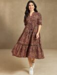 53fb3bf5-8115-4661-88e1-e7e45996c2371716499872641AziraFloralPrintA-LineMidiDress3