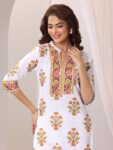 d7aa3f64-8619-444b-8ffc-3902bf4774911742300696107-Libas-Floral-Printed-Mandarin-Collar-Straight-Kurta-with-Pal-1