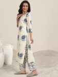 c6c33c78-f491-4940-96ba-3c04c40a33081744796551642-Libas-Women-Floral-Printed-Regular-Kurta-with-Trousers–With-2