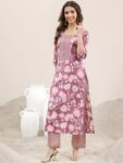 c92df494-e07a-426c-80e2-edf62fd78c111735212089437Mauvefloralprintedstraightkurtawithprintedtrouserandfloralpr1