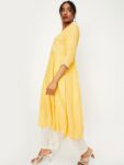 0e3e173f-d3cc-4fb2-a5b1-4242fec201dd1717819470983maxWomenFloralEmbroideredFlaredSleevesThreadWorkKurta1