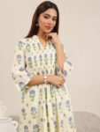 384cb811-aae7-49c1-aba3-f0db86f2f8b81738221964770-Libas-Women-Floral-Printed-Pleated-Kurta-with-Trousers-70917-2