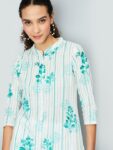 428dd144-f842-40b6-a870-23a0b2baf2ad1734536925262maxWomenStripedKeyholeNeckExtendedSleevesThreadWorkKurta5