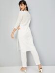 4f6e4038-f36d-443a-bd06-fccb27aefaf31717992283869maxWomenCold-ShoulderSleevesThreadWorkKurta3