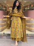 05a0a1f8-be1c-4c48-ba0b-be3aced194271747817279276-KALINI-Floral-Printed-Mirror-Work-Pure-Cotton-Anarkali-Kurta-5