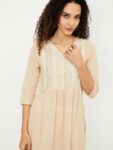 42150bdd-7685-418a-ab32-972a31c9da9b1734530081124maxWomenEthnicMotifsChikankariKurta4 (1)
