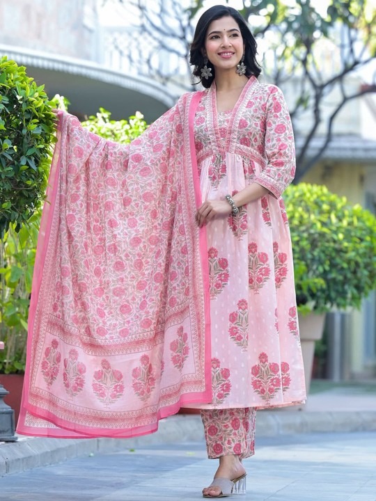 7a88a165-4843-4f8e-aa6c-1a9b4a27ea531715042012401KALINIWomenFloralPrintedRegularSequinnedPureCottonKurtawithP1