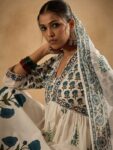 c0097ab5-97c9-4bac-94f3-a4f1b0fd4e9e1742812265456-Indo-Era-Floral-Printed-Empire-Pure-Cotton-Anarkali-Kurta-Wi-5