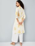 b67d9cb3-ce15-41e1-8214-80cf088ecee71734524566104maxWomenStripedThreadWorkAnarkaliKurta1