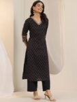 b83bdd34-0187-4f70-97e5-f30d12e2252c1742058323501-Libas-Floral-Printed-Thread-Work-V-neck-Straight-Kurta-With–2