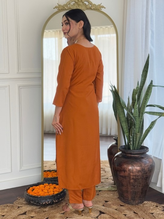 930ac0d8-6560-4023-bb0f-83beadc7a3a51747643200023-KALINI-Women-Ethnic-Motifs-Embroidered-Regular-Kurta-with-Tr-4