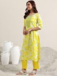e3d7e9ed-b9a5-400c-a6c2-a689bc1a3d921735638080726-Libas-Women-Floral-Printed-Regular-Pure-Cotton-Kurta-with-Tr-1