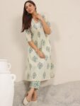 1bd27793-9654-47a7-8a82-8e62279f85af1738221903366-Libas-Women-Floral-Printed-Pleated-Kurta-with-Trousers-23717-2