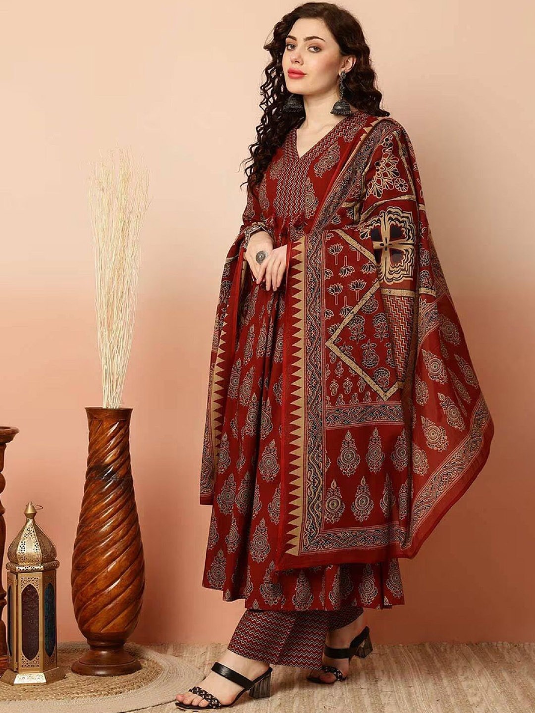 KxpFh7bU_6d7132091c2e4603a207ec03f3b9fce2