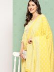 3ca4ae3d-0126-4b58-86cf-6be88c6aa42e1694155413627-KALINI-Women-Kurta-Sets-6431694155413004-1