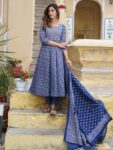 43f4eb28-3a88-4b62-b491-30c875c1efa21684747560118-KALINI-Floral-Printed-Gotta-Patti-Pure-Cotton-Kurta-with-Tro-6