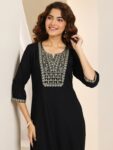 816dc6c7-e89f-4911-8a72-27f469323ca11742058285111-Libas-Floral-Yoke-Design-Notch-Neck-Straight-Kurta-With-Trou-2