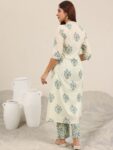 1bd27793-9654-47a7-8a82-8e62279f85af1738221903366-Libas-Women-Floral-Printed-Pleated-Kurta-with-Trousers-23717-2
