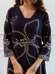 d7459dbd-76d6-48de-a15a-c0e1db32e7241727721760833-Indo-Era-Women-Floral-Embroidered-Regular-Sequinned-Kurta-wi-2