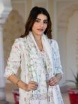 2ae97c0f-08a9-441c-b5b9-7bb0d0bee17a1743006654186-KALINI-Floral-Printed-V-Neck-Straight-Pure-Cotton-Kurta-With-2