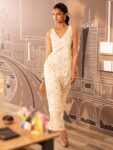 b0879f49-a4e6-42e1-b436-cbf4025afb561741008941160-Libas-White-Geometric-Printed-High-Slit-V-Neck-Straight-Kurt-3