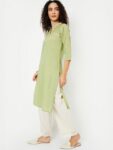 3538ceb6-26b4-4666-98c5-0710b56d335c1734524604284maxWomenYokeDesignThreadWorkKurta3