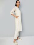 imageye___-_4ca99f30-4bc0-4a55-b81d-fcf4c2b921781720672273052maxWomenStripedChikankariAnarkaliKurta1