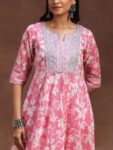 imgi_101_1795e332-8d96-4a76-9552-8f2c1aec9c711736494429439-Libas-Floral-Printed-Sequined-Embroidered-Pure-Cotton-Kurta–4