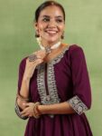 imgi_103_913afcd0-1e91-4f45-93cd-3bc2e5b6b9b91727807701890-Libas-Women-Floral-Yoke-Design-Panelled-Kurta-with-Trousers–2