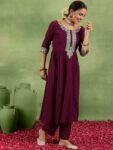 imgi_103_913afcd0-1e91-4f45-93cd-3bc2e5b6b9b91727807701890-Libas-Women-Floral-Yoke-Design-Panelled-Kurta-with-Trousers–2