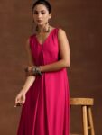 imgi_35_37dd09f4-60c8-42a1-a7fb-0670bfea96711746808493572-Libas-Women-Pleated-Kurta-with-Trousers-4401746808492983-2
