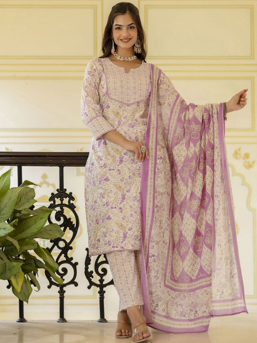 imgi_104_2415cea5-f6e2-40f1-8621-431662048c311717662235729FloralPrintedStraightPureCottonKurtaWithPalazzosDupatta1