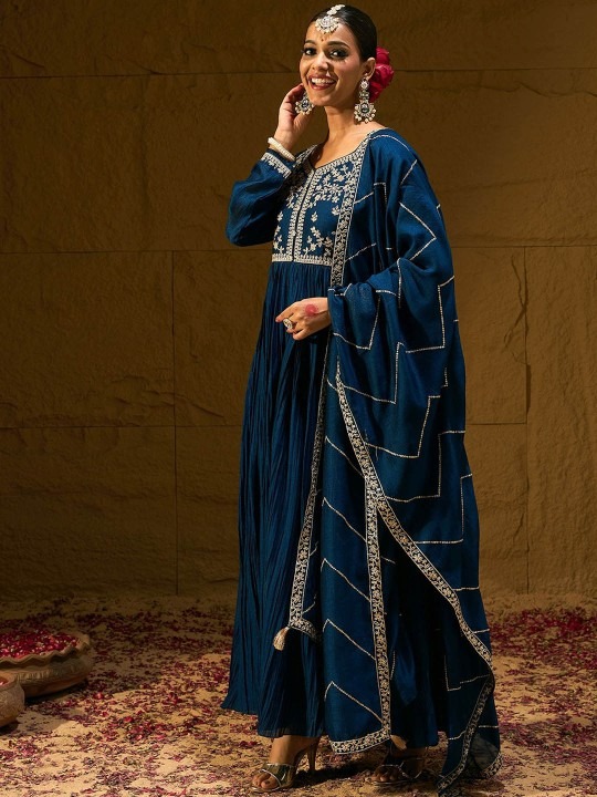 imgi_24_ba8d5012-cc17-4fc0-b567-95f0220fc5191751889442553-Anouk-Women-Floral-Embroidered-Anarkali-Kurta-with-Trousers--4