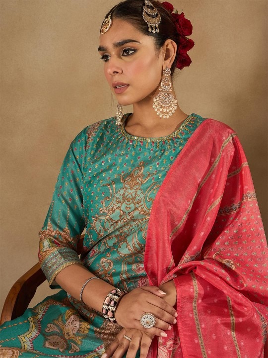 imgi_30_5e109876-2fcb-4d58-b8cb-c4063306a2f31751890064490-Anouk-Floral-Printed-Regular-Beads-And-Stones-Kurta-With-Tro-1