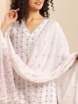 imgi_33_87349282-08b0-47f1-9220-d5b1c429c27f1748080610531-Libas-Women-Floral-Printed-Kurta-with-Trousers–With-Dupatta-2