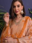 imgi_4_6a659001-5840-4478-9bdd-5ff9e37066b81716791714450AnoukWomenFloralPrintedRegularKurtawithTrousersWithDupatta1