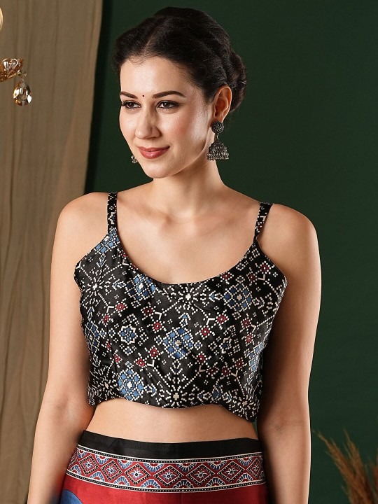 imgi_40_4d13c070-27fb-4c5f-825e-e2e329a438971715716042969AnoukRedCrepeEthnicPrintedTraditionalWearSareewithMatchingBl6