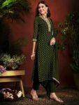 imgi_101_1cd840f8-7345-4db3-92f8-6c7bb96c72d21716463258100KurtaSets1