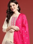 imgi_4_73a8099f-d7ae-4944-b2f0-01ff2c1063f71695627299969-Anouk-Women-Kurta-Sets-3741695627299417-11