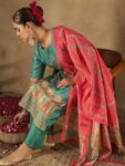 imgi_4_6e545a57-8e42-4815-b1b4-1c05cfafa1bb1751890064469-Anouk-Floral-Printed-Regular-Beads-And-Stones-Kurta-With-Tro-2