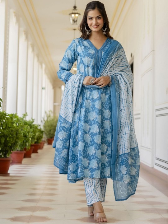 imgi_66_b00a9201-8203-4e38-8ad2-7004fd2dba191716790599444AnoukWomenFloralEmbroideredRegularThreadWorkPureCottonKurtaw1