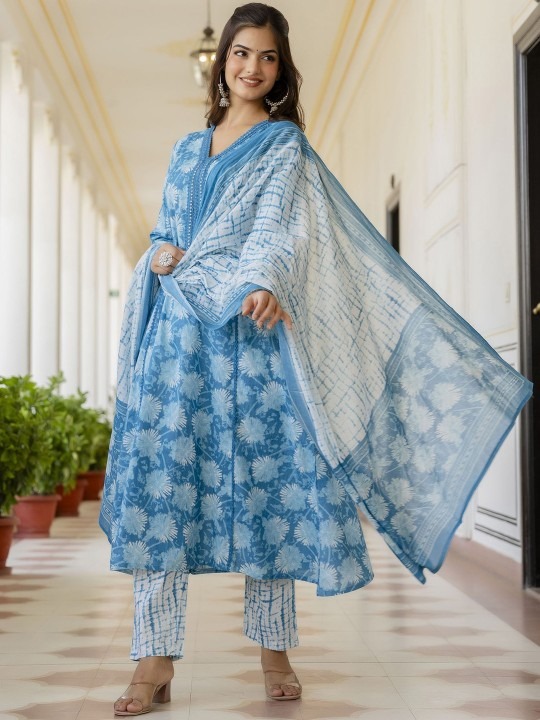 imgi_67_3077d278-8548-48fa-9178-a665640d0d371716790599500AnoukWomenFloralEmbroideredRegularThreadWorkPureCottonKurtaw3