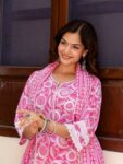 imgi_36_65f1bb25-e203-4035-b8a7-2517650b7dcb1752493004644-Anouk-Women-Floral-Printed-Regular-Pure-Cotton-Kurta-with-Pa-3