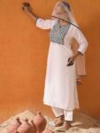 imgi_88_36b355b1-2c6f-4c20-bd82-bea8580045be1751888744069-Anouk-Women-Embroidered-Regular-Thread-Work-Kurta-with-Trous-2