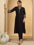 imgi_79_16068e43-bc9f-4a0b-852a-6161d10b39dc1748013136972-Indo-Era-Floral-Yoke-Design-V-Neck-Straight-Kurta-With-Trous-6