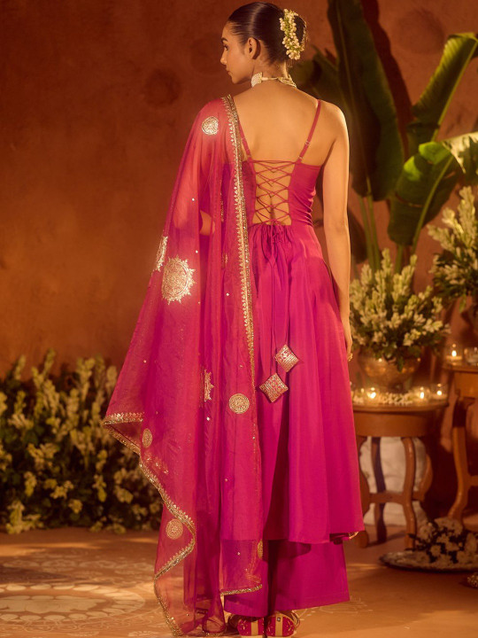 imgi_30_CxR6Gcms_f12d3bfb0b6441e39616bb61e8d06d2f