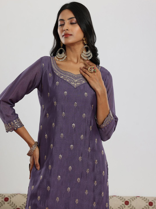imgi_59_f5c2bb64-ff54-4fcb-8a2d-1d2f86b4cd731744794839827-Libas-Women-Floral-Embroidered-Regular-Kurta-with-Palazzos---3